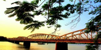 Vé máy bay đi Huế giá rẻ