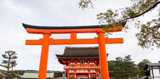 Những điều cần nhớ khi đến đền Nhật Bản