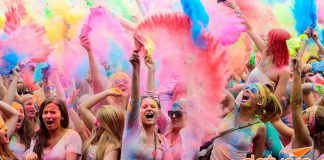 Quá ngạc nhiên với những lễ hội độc lạ ở Châu Á