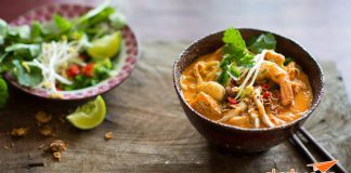 Top 8 món ăn đường phố bán chạy nhất thế giới