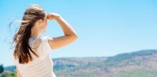 Quy định bà bầu đi máy bay của ba hãng hàng không nội địa Tìm hiểu thủ tục bà bầu đi máy bay