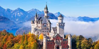 Tháng 10 nên đi du lịch nước nào? Tháng 10 nên đi du lịch nước nào?