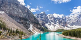 Tháng 4 nên đi du lịch nước nào lý tưởng nhất? Ghé Canada – Thành phố đáng sống nhất châu Mỹ